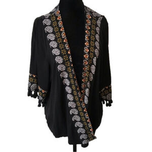 W5 open cardigan / kimono black size medium.